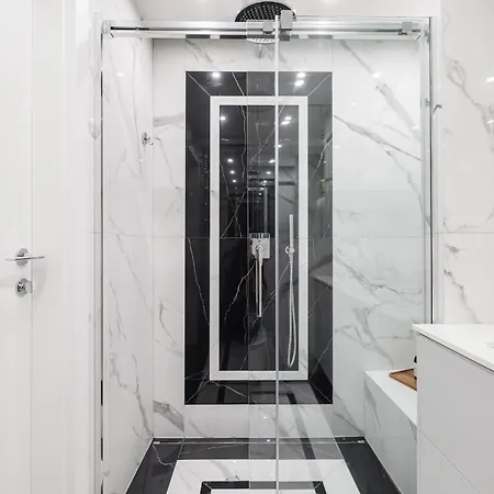 アパート Sunset Loft 2 Sypialnie Z Tarasem I Zachodami Slonca - グディニャ